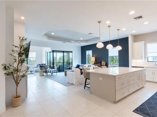 9673 Montelanico LOOP #204, NAPLES, FL 34119