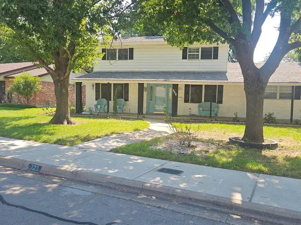 721 Thompson Dr, Saginaw, TX 76179