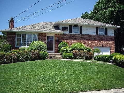 1st image of 54 Lourae Dr
