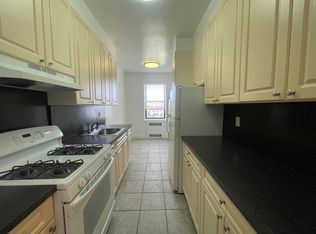 17290 Highland Ave #6, Jamaica, NY 11432