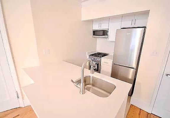 2nd image of 31 W 75th St APT A