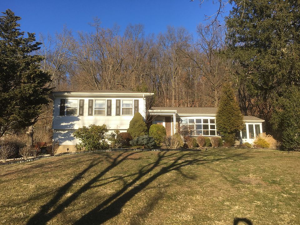 1711 Washington Valley Rd
