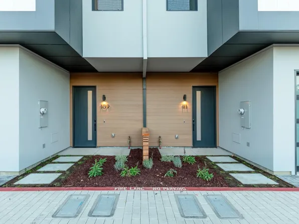 109 Darlington Ln, Soquel, CA 95073