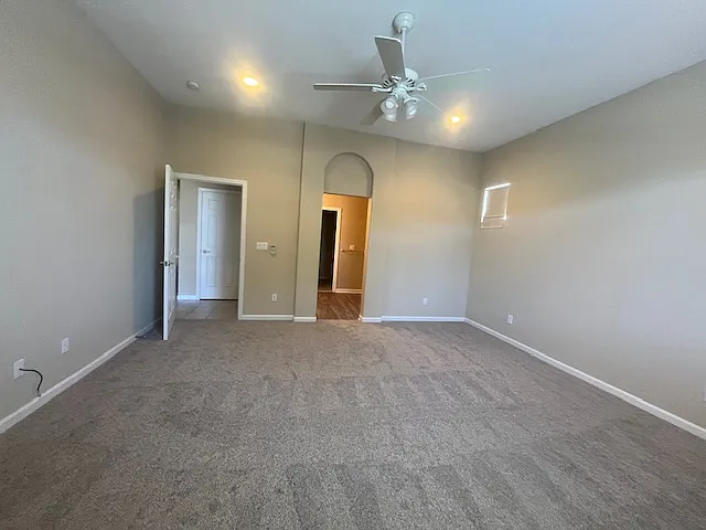 427 Sea Cove Dr — Photo 9