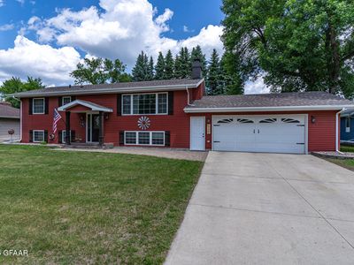 538 Terrace Dr, Grand Forks, ND, 58201