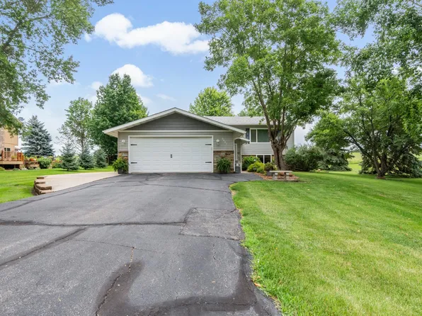 2001 Ridgewood Dr NW, Alexandria, MN 56308