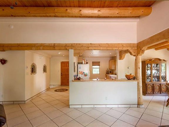 2nd image of 2825 Pueblo Jacona