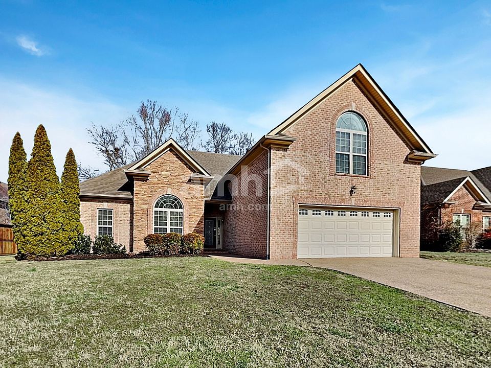 1st image of 642 Smoky Mountains Dr