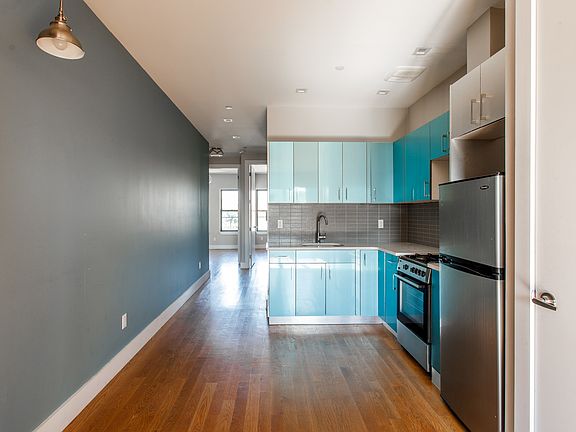 2nd image of 650 Marcy Ave #Top