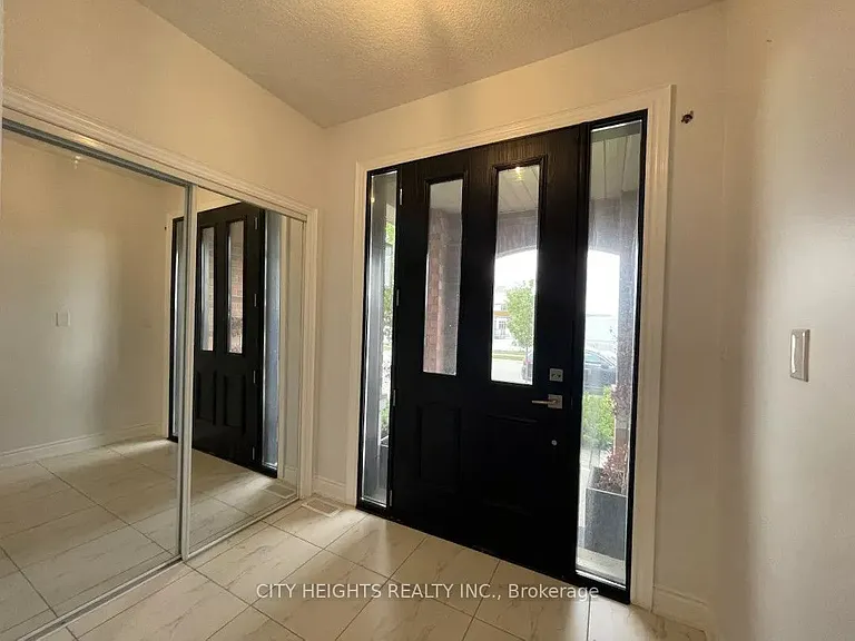 160 McWatters St — Photo 9