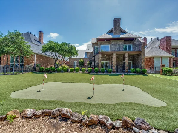 5715 Preston Fairways Dr, Dallas, TX 75252