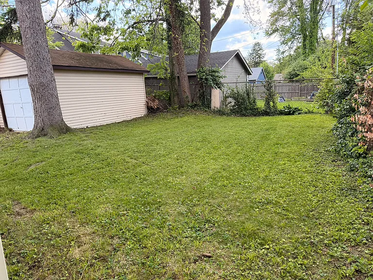 4330 Boulevard Pl — Photo 35