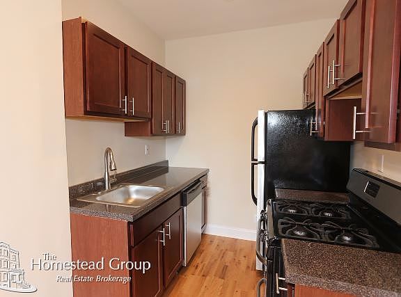 3rd image of 2244 W Wilson Ave #20eighth