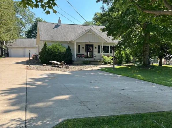 5535 Martin Rd, Erie, PA 16509