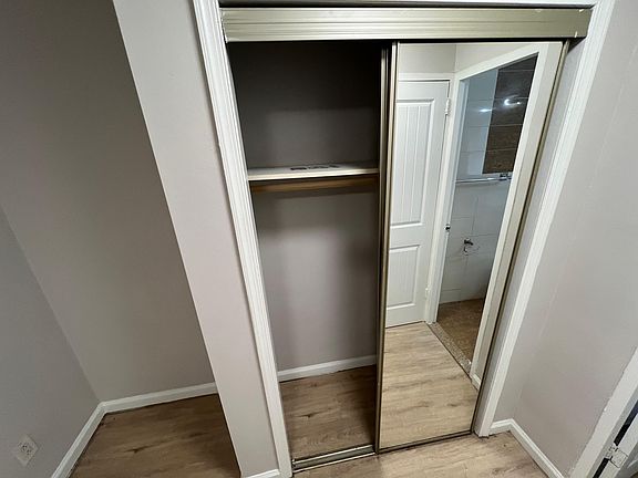 4th image of 35 Duncan Ave #56E