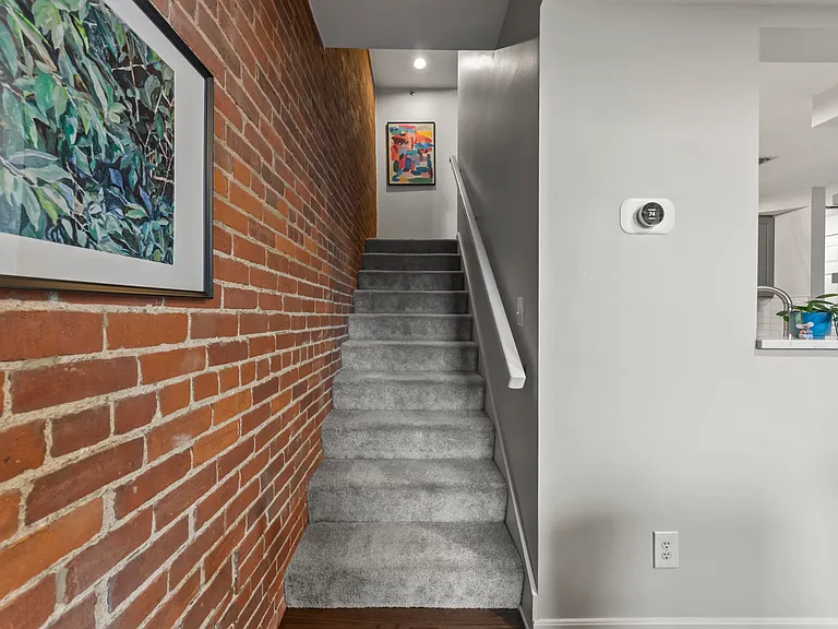 544 S Front St #315 — Photo 15