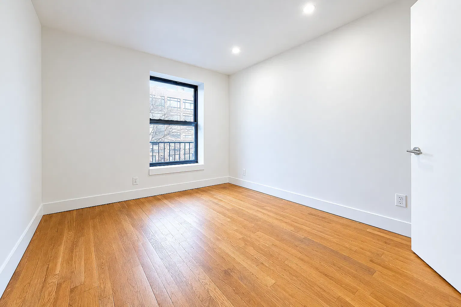 30 Claver Place — Photo 3