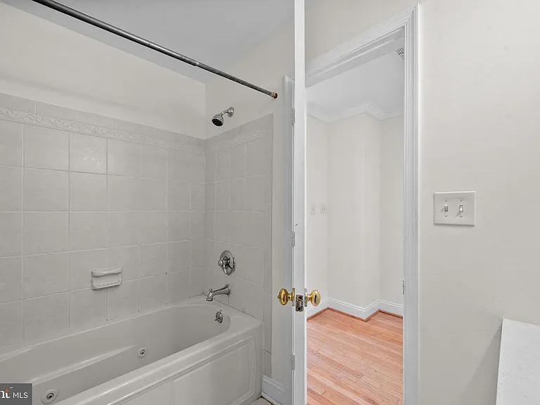 1010 W St NW — Photo 21