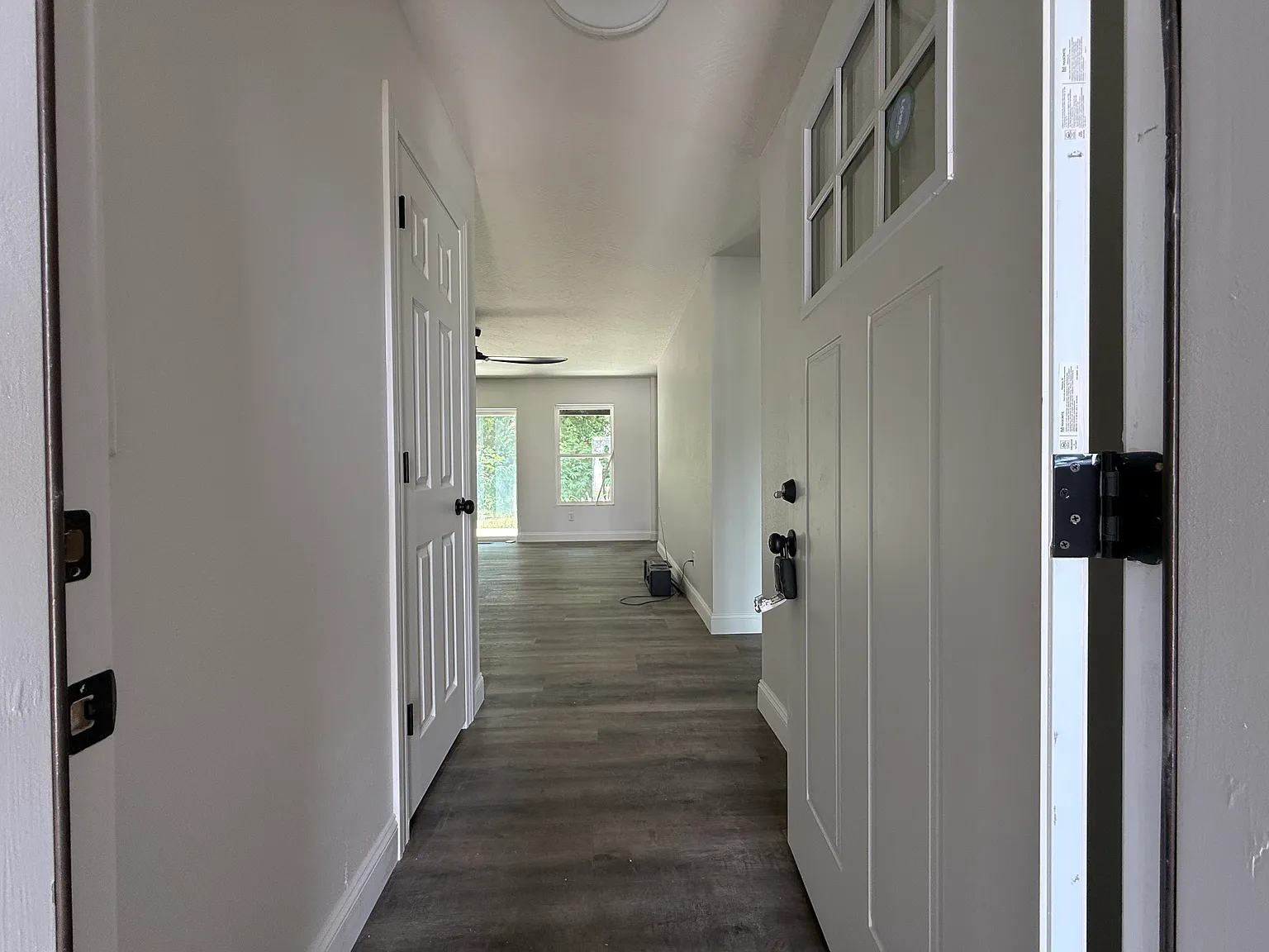 3 bed, 1302 sqft, $1,850 — Photo 2