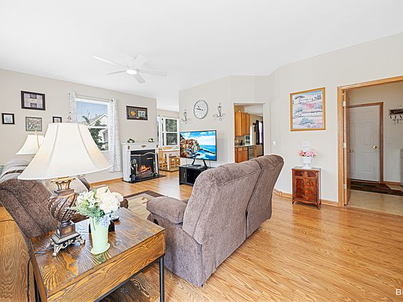 3rd image of 2508 Meer Park Ct