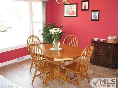 5th image of 2323 Cress Creek Dr