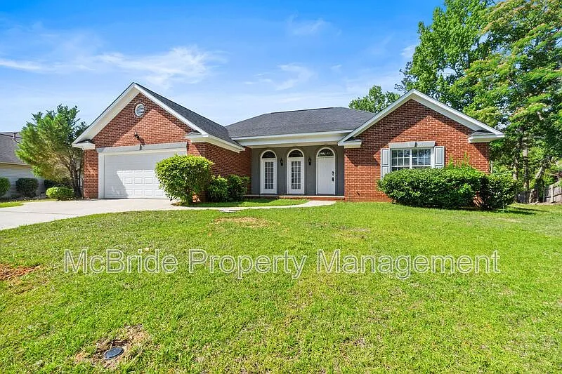 3 bed, 2.5 bath, 2183 sqft, $1,950 — Photo 2