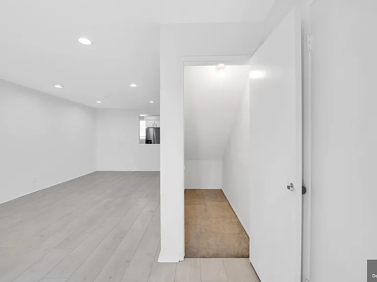 15215 Magnolia Blvd #130 — Photo 13