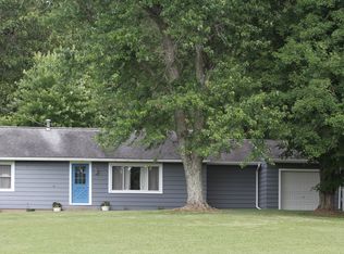 4 Lake Rd, Golconda, IL 62938