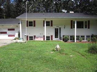 312 Birch Ln, Dixon, IL 61021