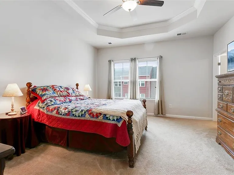 4002 Luminary Dr — Photo 22