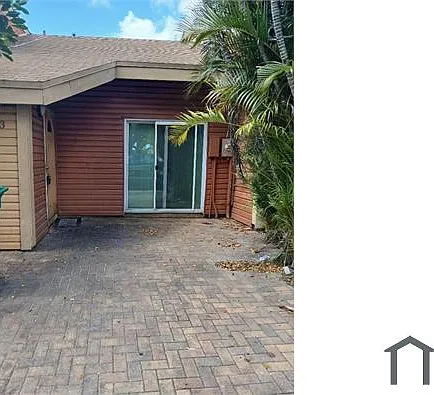 2403 NW 55th Ter — Photo 5