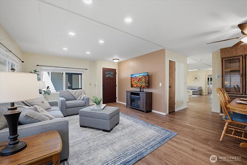 5th image of 815 124th Street SW #151