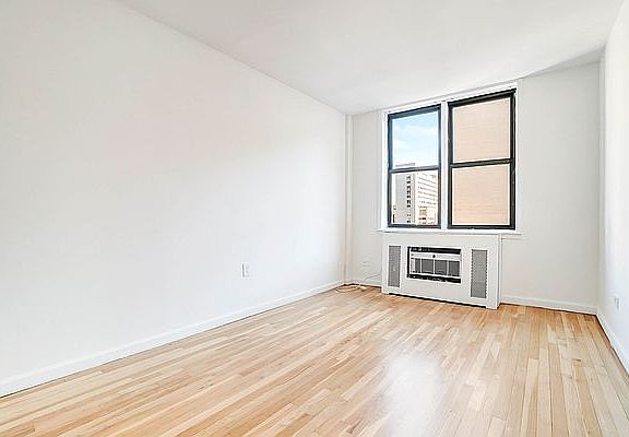 3rd image of 530 2nd Ave APT 7E