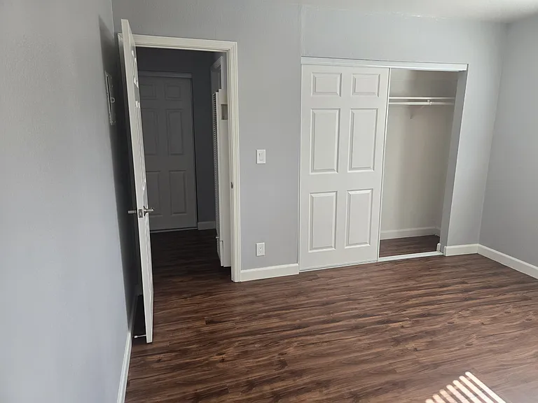 1241 Juniper Dr #C — Photo 5