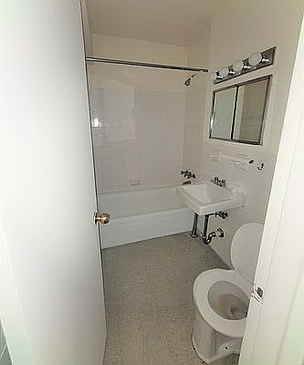 5th image of 31-05 Newtown Ave #6