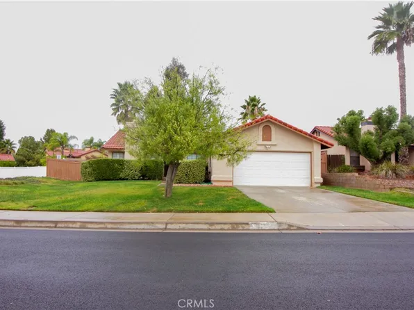 23760 Redbark Dr, Moreno Valley, CA 92557
