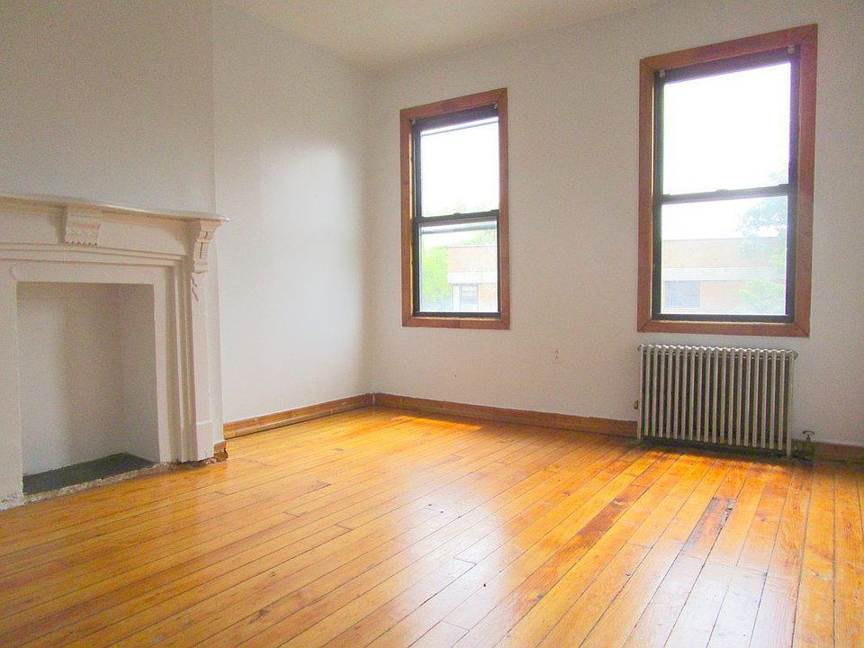 1st image of 177 Montrose Ave APT 1R