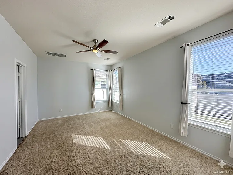 5108 Keating St — Photo 7