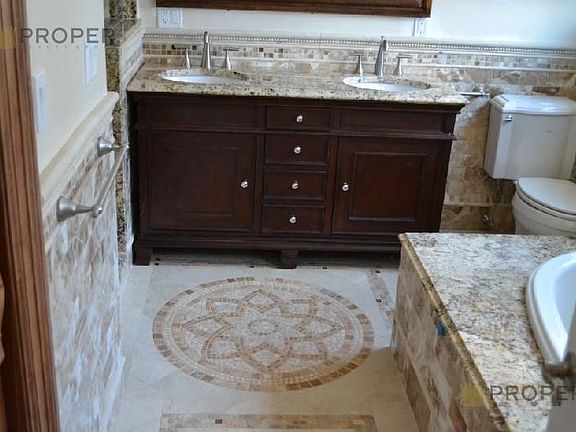 4th image of 131 Nonantum St #1