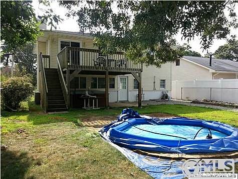 2nd image of 8 Frankies Ln