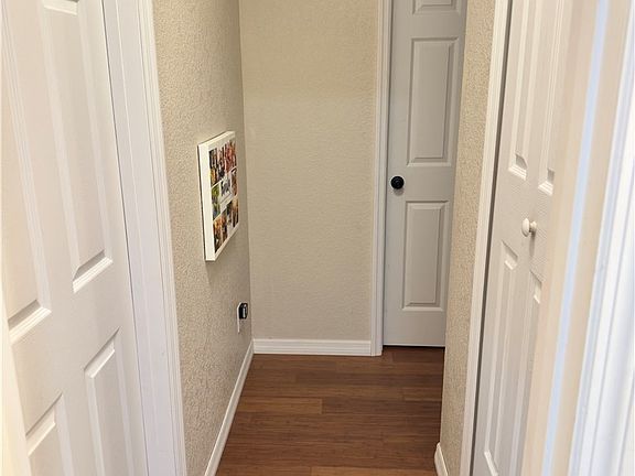 5th image of 707 S Snapp Ave