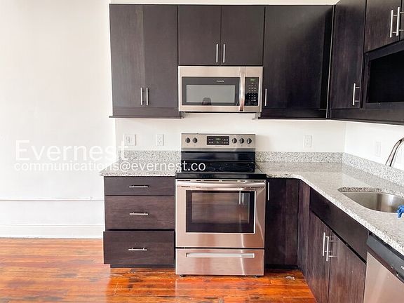 4th image of 17 W Main St #203