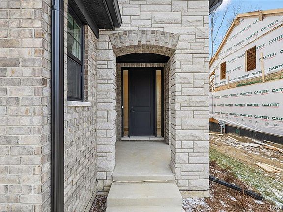 5th image of 2044 Breckenridge Ct