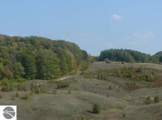 E Hoxie Rd, Cedar, MI 49621