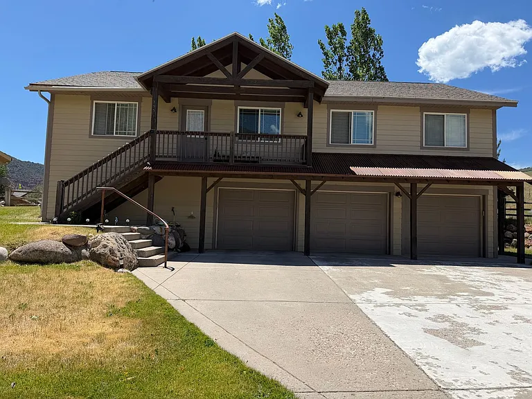 3951 Sky Ranch Dr — Photo 1