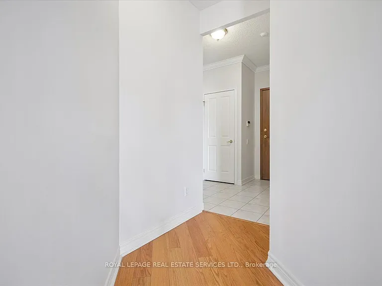 60 Old Mill Rd #602 — Photo 3