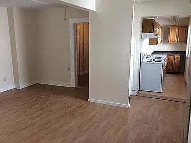3 bed, 1.0 bath, $2,495 — Photo 2