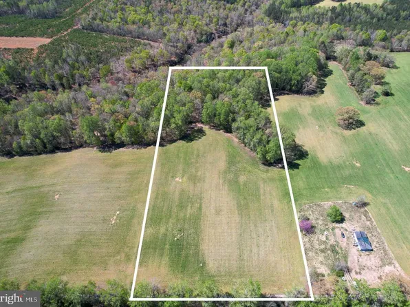 Bull Neck Rd, Caret, VA 22436