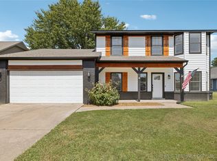 1214 W Edgewater Pl, Broken Arrow, OK 74012