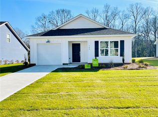 143 Gray St, Opelika, AL 36801